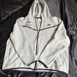 Nike Tech