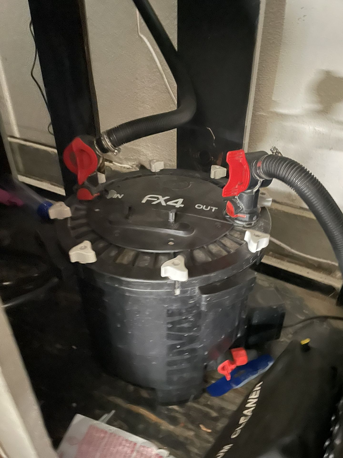 FX4 Canister