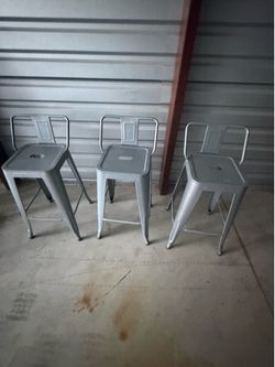 Barstool