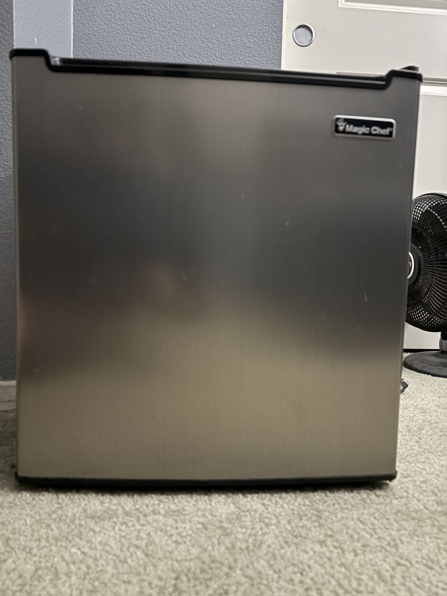 Magic Chef Mini Fridge