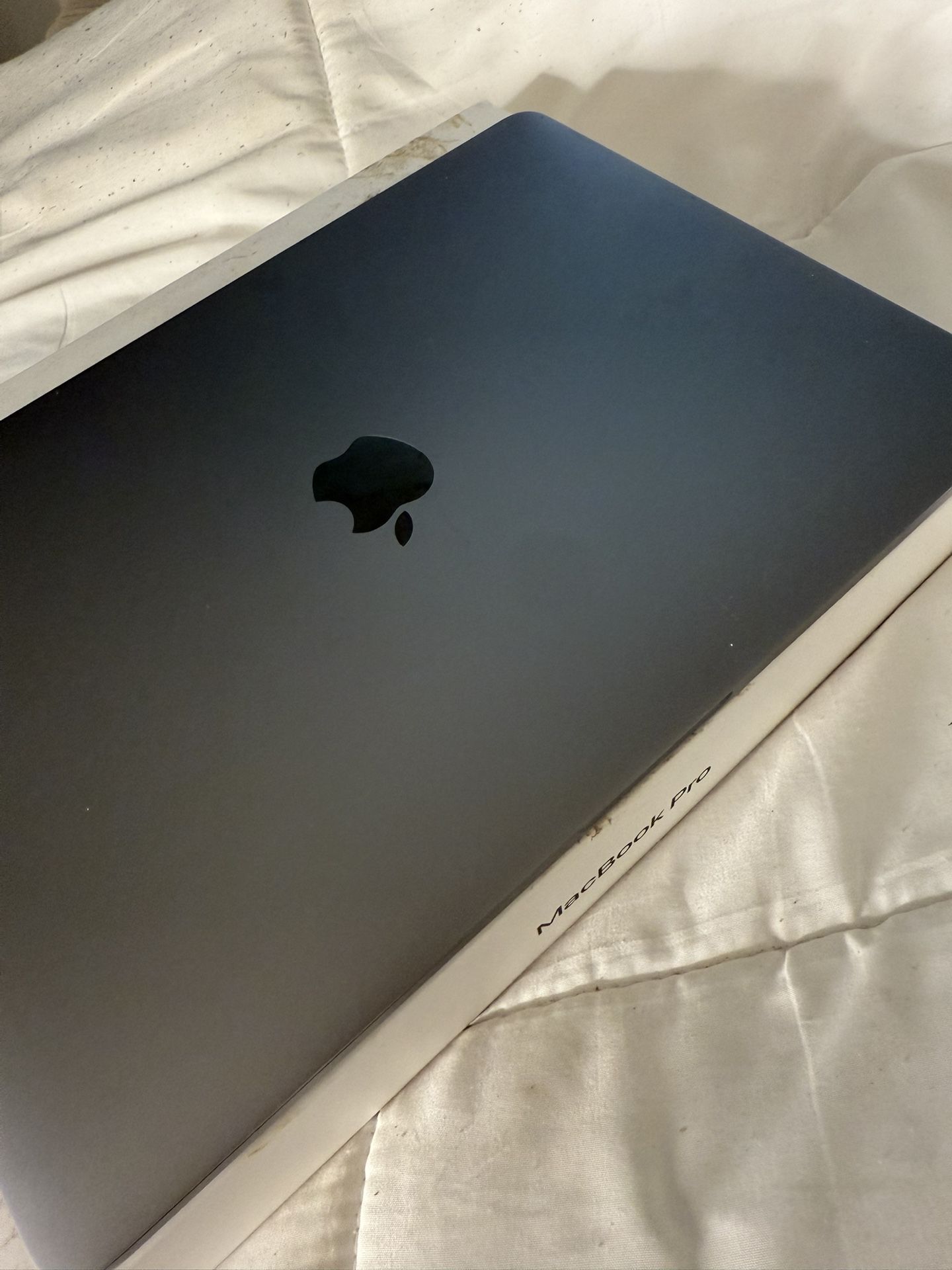 Macbook Pro 2020 13 inch