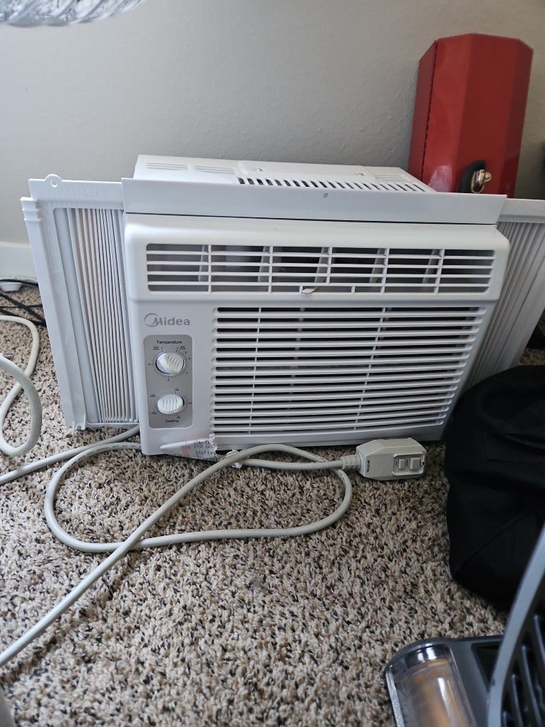 In Window Single Room AC