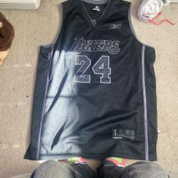 XL Reebok #24 Kobe Bryant Blk Jersey 