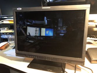 JVC DT-V24L1 multi format LCD monitor