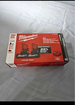 Brand new Milwaukee M12 RedLithium Starter Kit