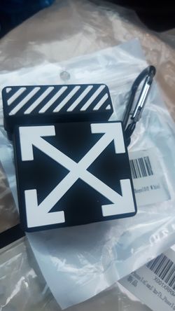 Earbuds case protector