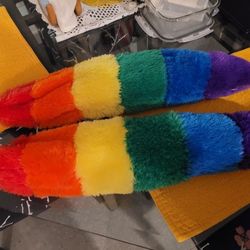 Rainbow Fluffy Tails 