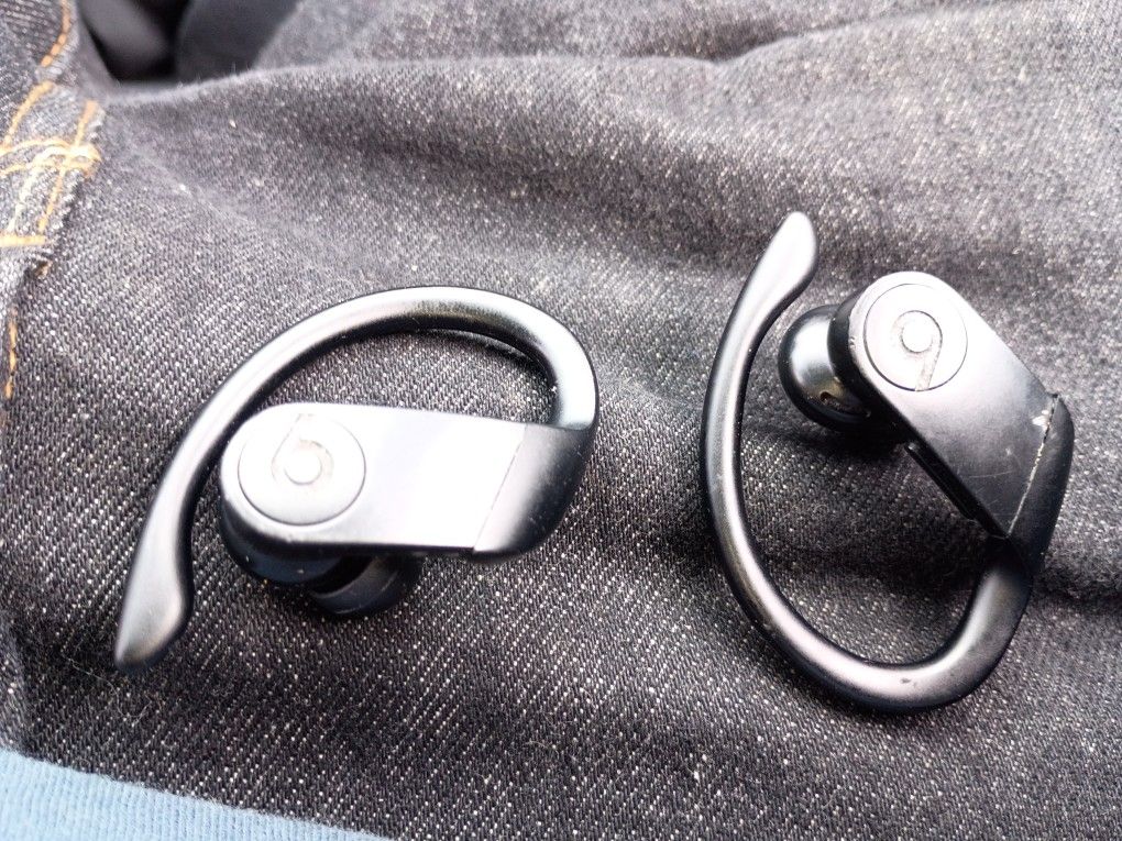 The Beats No Charger