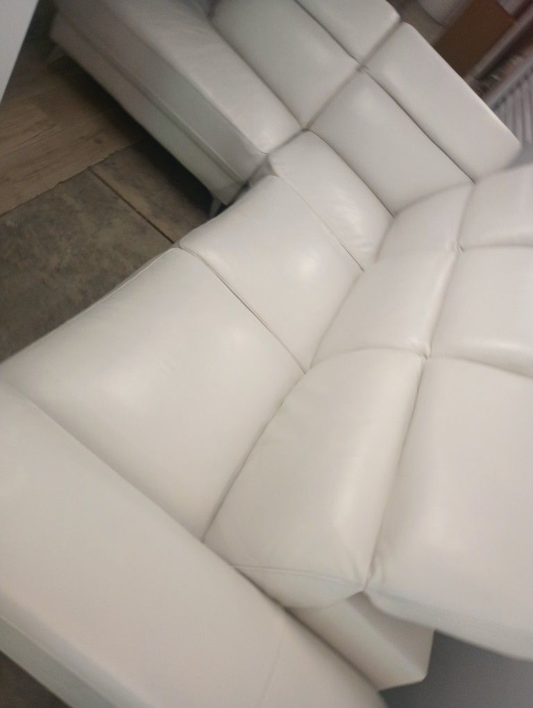 SECTIONAL GENUINE LEATHER RECLINER ELECTRIC WHITE COLOR.. DELIVERY SERVICE AVAILABLE ππ₯π₯β