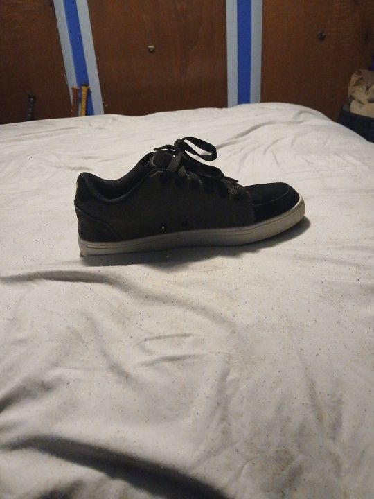 World Dc's Black And Grey