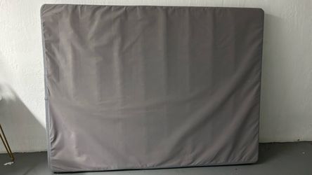 Box Spring (Queen )