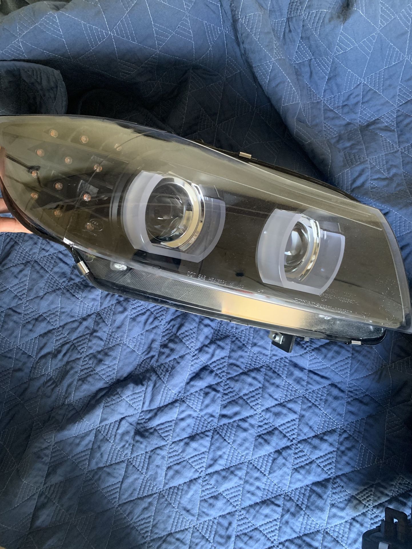 2011 BMW Headlight 