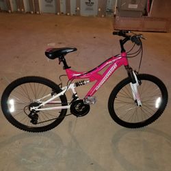 24 Mongoose XR 75 Women s Dual Suspension Mountain bike 18 speed for Sale in Selinsgrove PA OfferUp