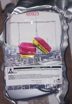 2pc mask cartridge/filters (Info In pic)