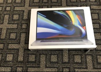 Brandnew MacBook Pro 16” Touch Bar (late 2019) 1TB SSD