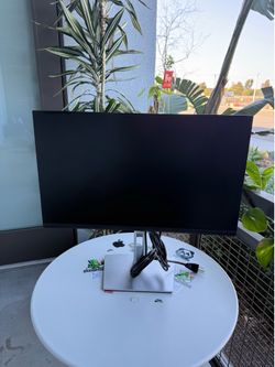 Dell 24 Monitor - P2422H - Full HD 1080p, IPS/ Like new