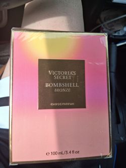Bombshell Bronze perfume
