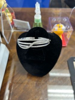 14k solid gold white gold bangle with 140 pcs stone natural diamond pick up only!!
