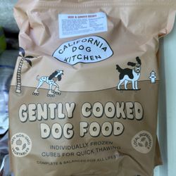 5 Bags Of Beef&Quinoa Dog Food From California Dog Kitchen 