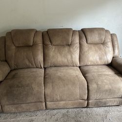 Dual Reclining Couch