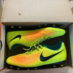 Nike Magista soccer Size 7 for Sale - OfferUp