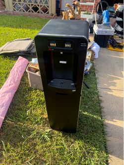 Water dispenser