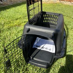 2 Door Kennel For Cats & Dogs Or Small Animals 
