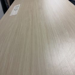 electric desk 