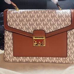 Medium Crossbody Bag 