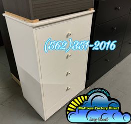 Four drawer dresser white compressed nightstand Nuevo new