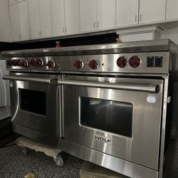 WOLF Gas Range