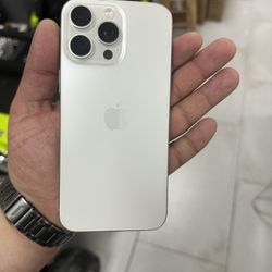 iPhone 15 Pro Max Unlocked 256GB! Finance For $50 Down Payment!!