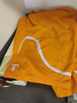 TODAY ONLY- $3 - VOLS SHORTS (M)