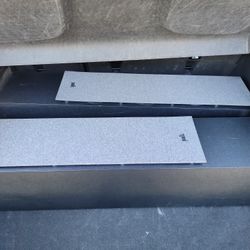 Polk Monitor Tower Speakers Xt60