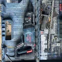 Bosch BullDog Extreme Hammer Drill