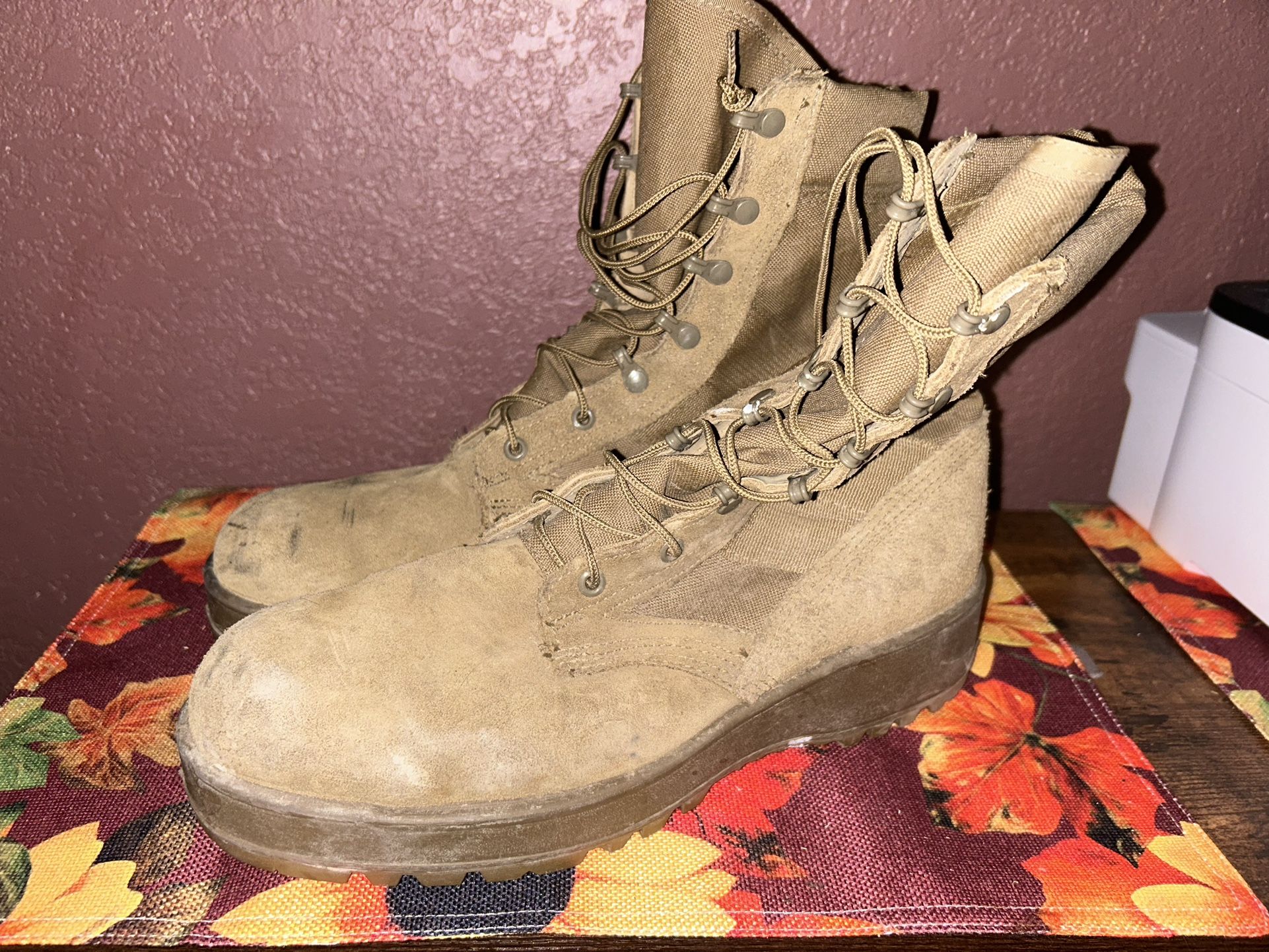 Army Boots 