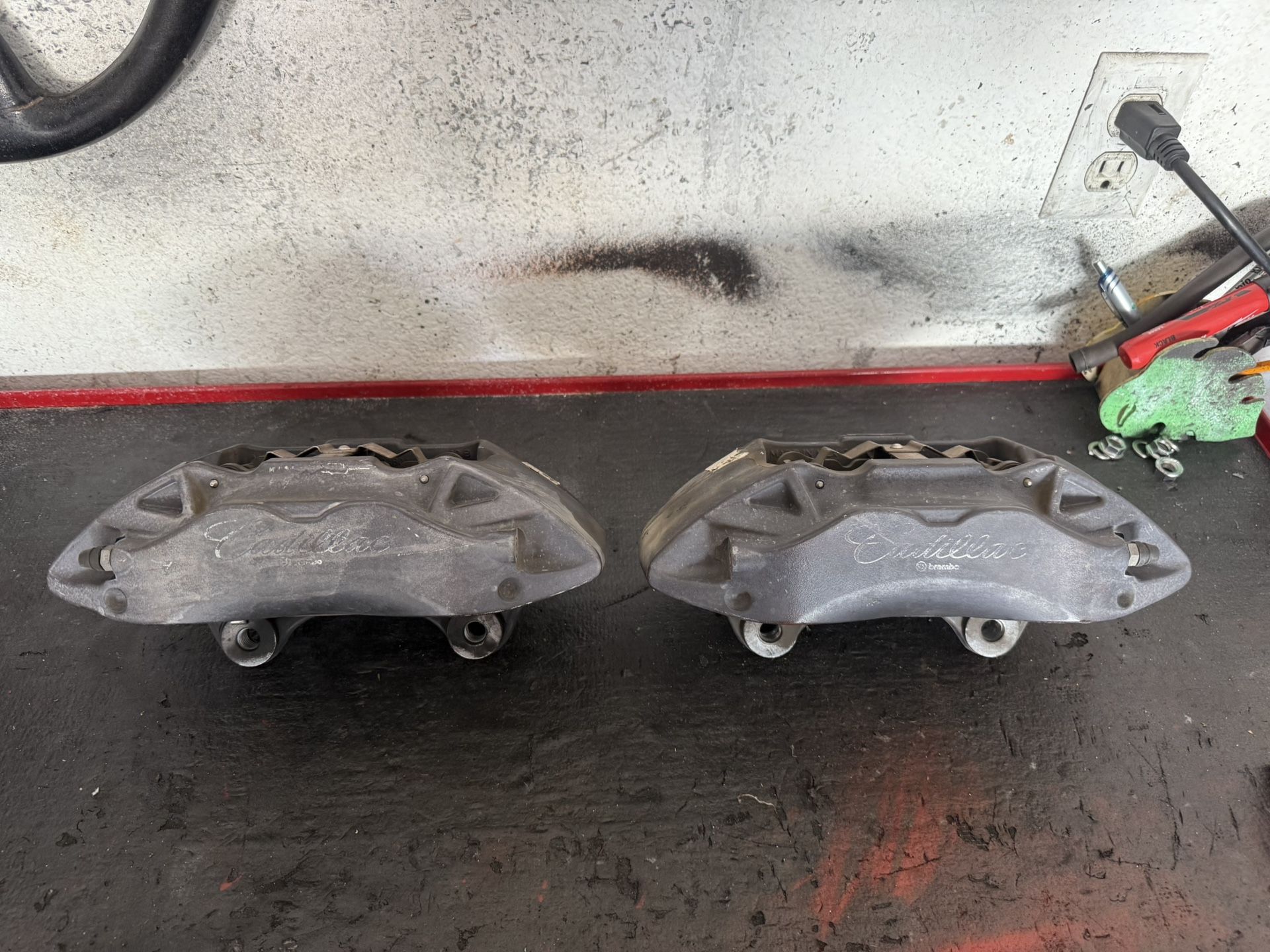 Oem 2013-2020 CADILLAC ATS CT6 CTS Front BREMBO BRAKE CALIPER PAIR 4 Piston
