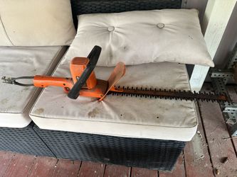 Black And Decker Corded Trimmer