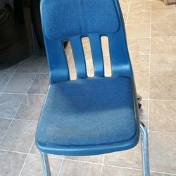 Chair With Wheels