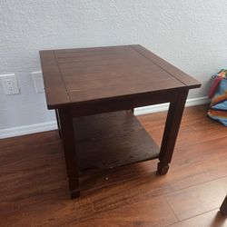 Free Wood Coffee Table