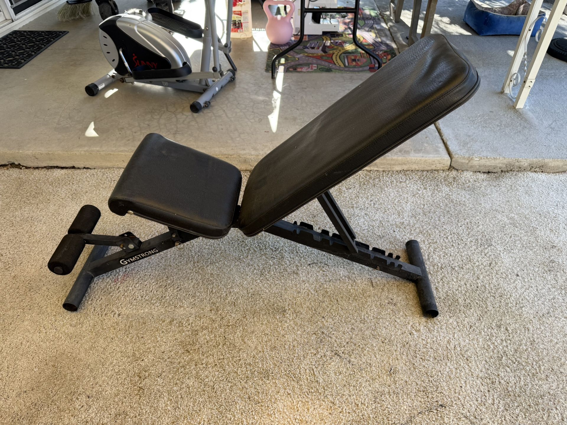Weight Bench for Home Gym Exercise Workout Equipment Adjustable Weight Bench Incline Bench Press, 90 Degree Upright Shoulder Press and Flat Design