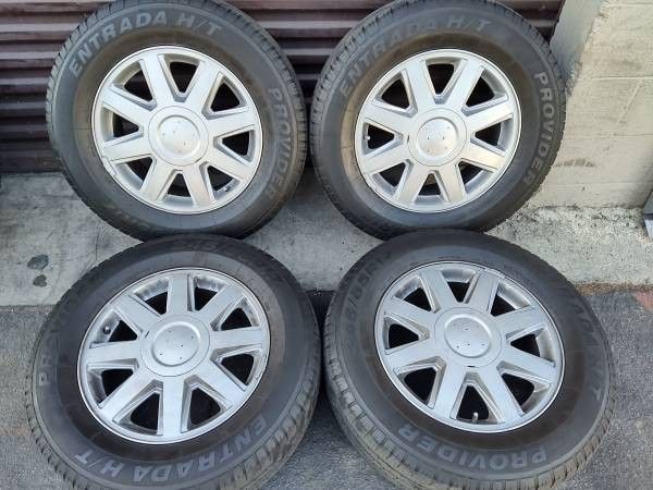 17 inch rims and caps with tires. Buick Ranier, trailblazer or Envoy