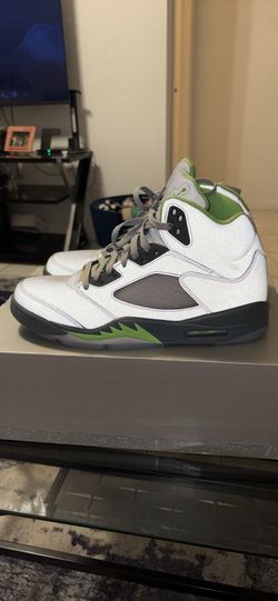 Size 11 Men’s Jordan 5 “green Bean”