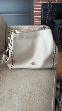 Coach purse  ?