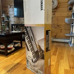 Yamaha Keyboard YPT-270