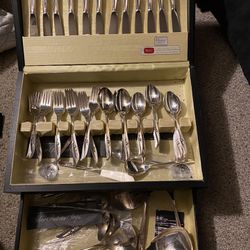 Rodger Brothers Silver Plate Silverware With Case