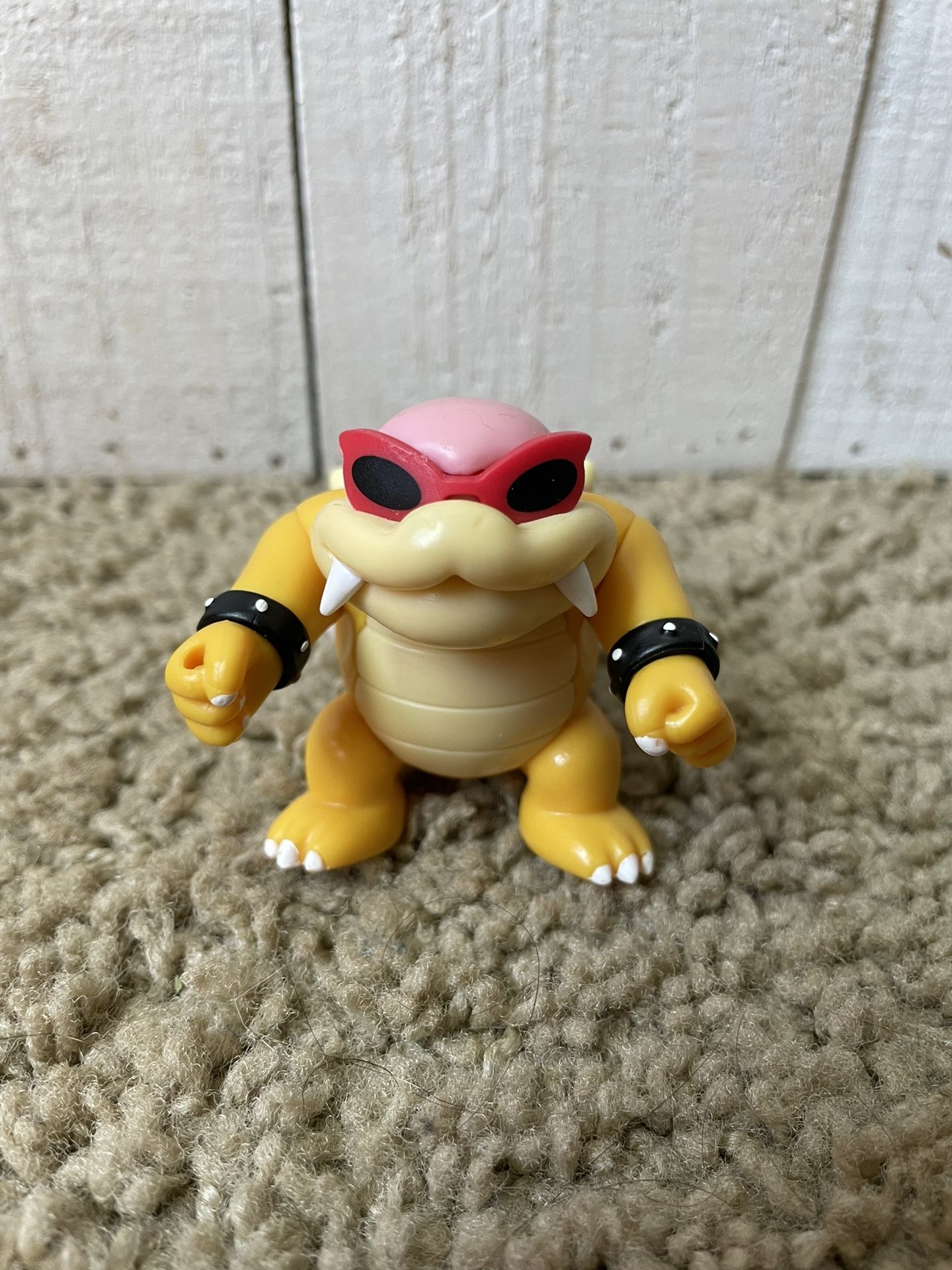 Jakks 2.5” Roy Koopa World Of Nintendo Super Mario Figure Toy *No Wand*