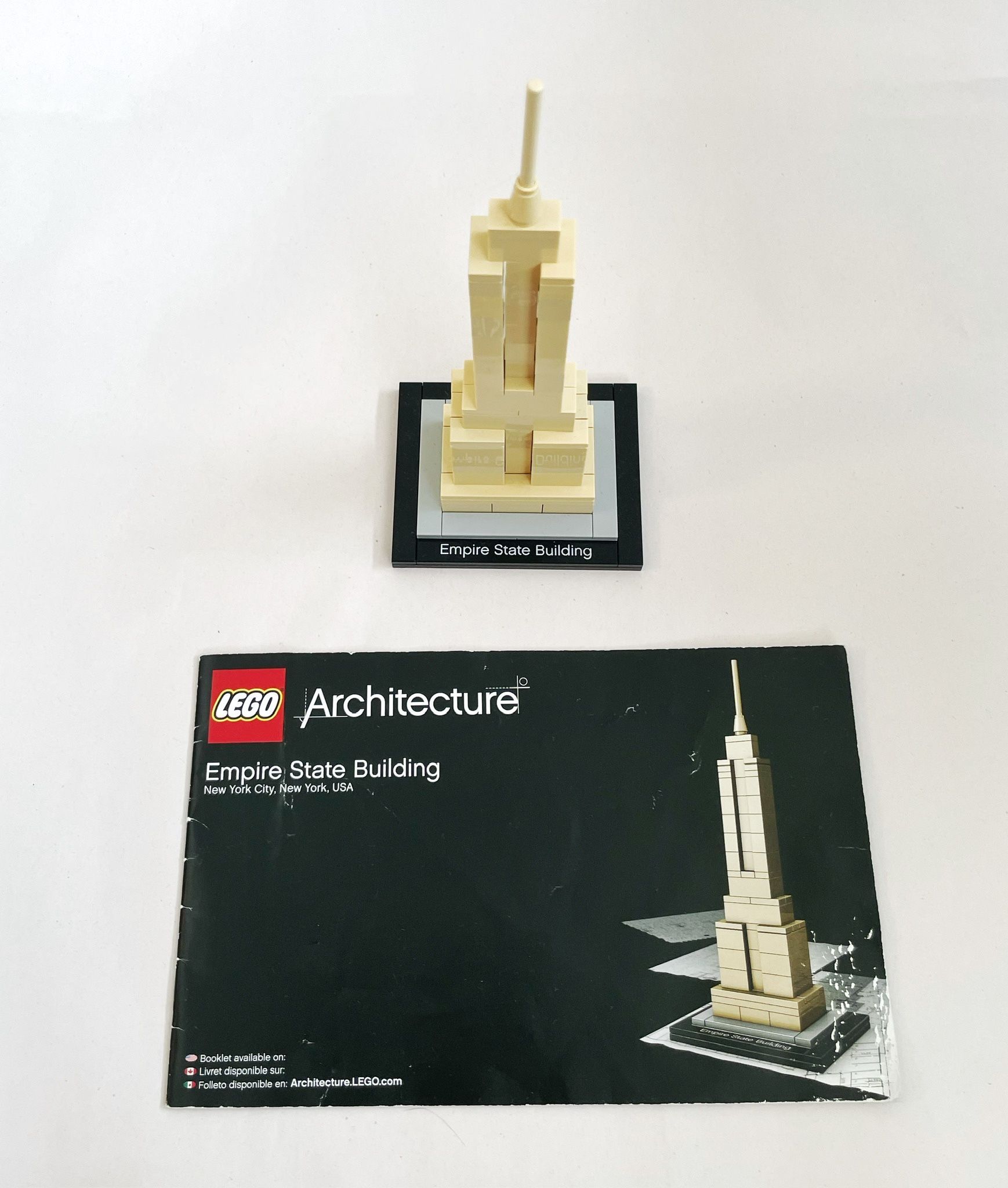 100% Complete Lego Empire Stage Building 21002