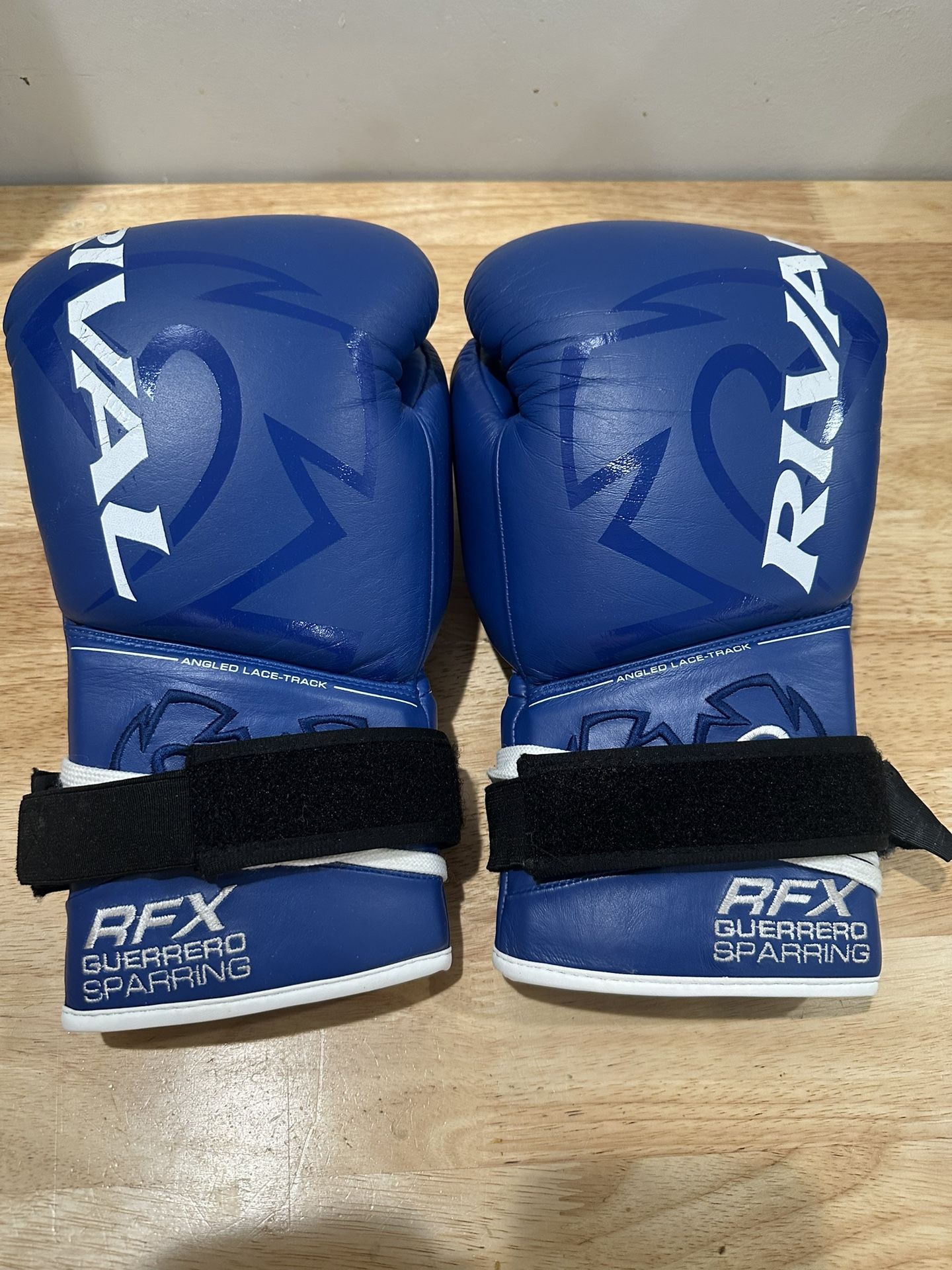 Rival RFX Guerrero 16 Oz Boxing Gloves