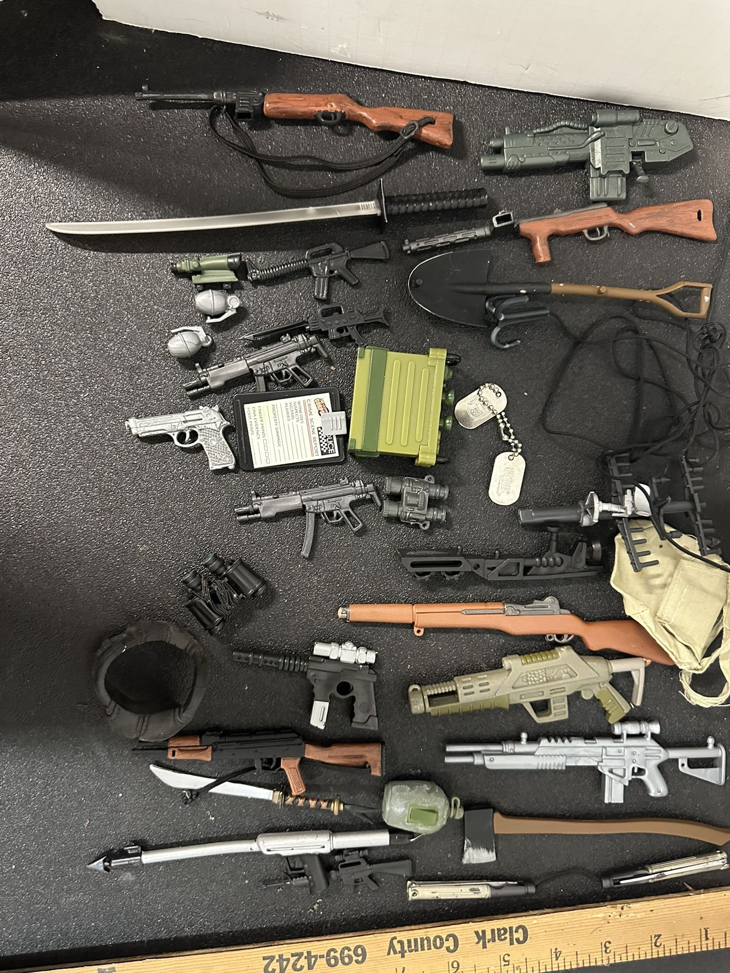 Lot Of 34 Combat Guns & Knives, Hasbro Gl Joe Action Figures #Y9
